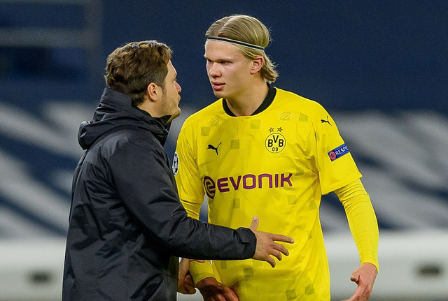 比利亚雷亚尔2-0赫塔费，布坎南破门，米卡塔泽锁定胜局（黄潜2-0力克赫塔费：布坎南先开纪录，米卡塔泽终结悬念）