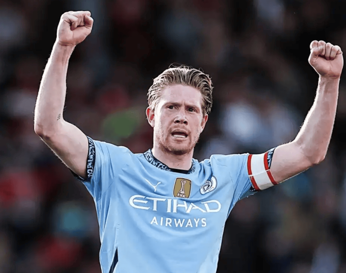 前锋远射破门，球迷现场尖叫（前锋远射世界波破门，现场球迷沸腾）