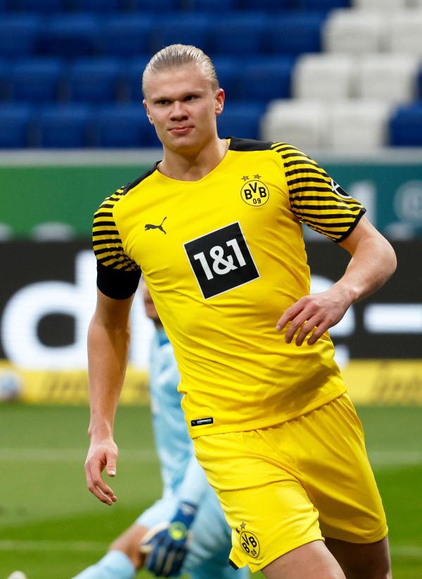 阿隆索：裁判的判罚让我非常生气，感觉像故意针对皇马（阿隆索怒批裁判判罚：仿佛刻意针对皇马）