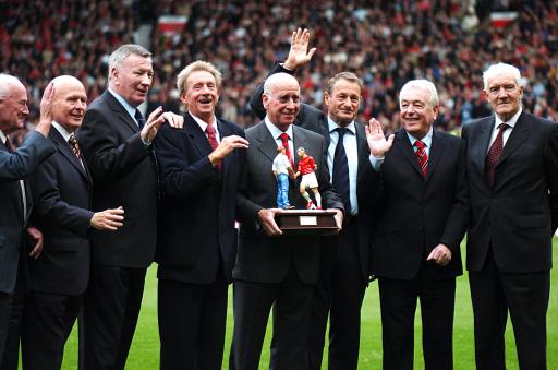 篮球CBA季后赛门票售罄，黄牛加价300%（CBA季后赛一票难求，黄牛价飙至原价三倍）