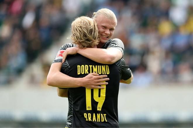 镜报：曼联可能夏窗再追戈麦斯，球员曾说过他想去利物浦（镜报：曼联或今夏再次追逐戈麦斯，此前球员曾表态更向往利物浦）