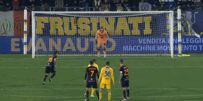 首发出战阿塞拜疆，舍瓦利耶将迎来法国国家队首秀（首发对阵阿塞拜疆，舍瓦利耶迎来法国队处子秀）