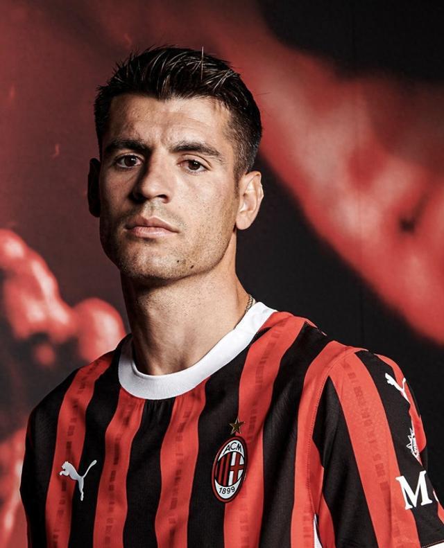 队报：里昂公布24／25赛季财报，俱乐部净亏损超2亿欧元（队报：里昂发布24／25赛季财报，净亏损超过2亿欧元）