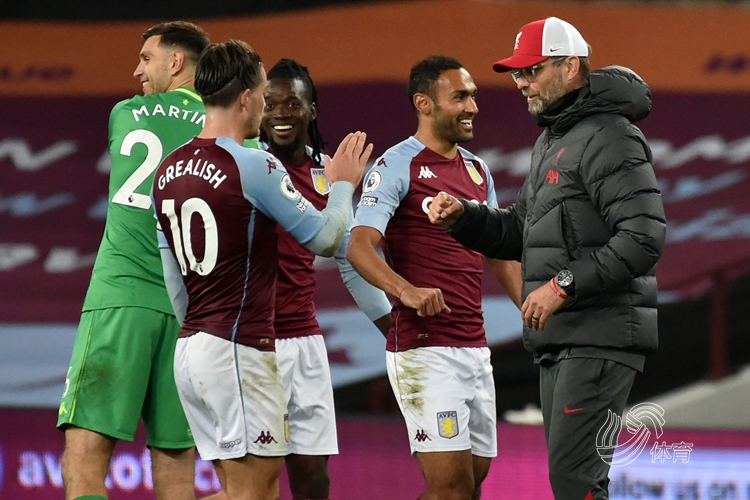 曼城大幅轮换？夸安萨：他们今晚首发的球员有些也是世界级的（曼城或大轮换？夸安萨：今晚首发仍有多名世界级球员）