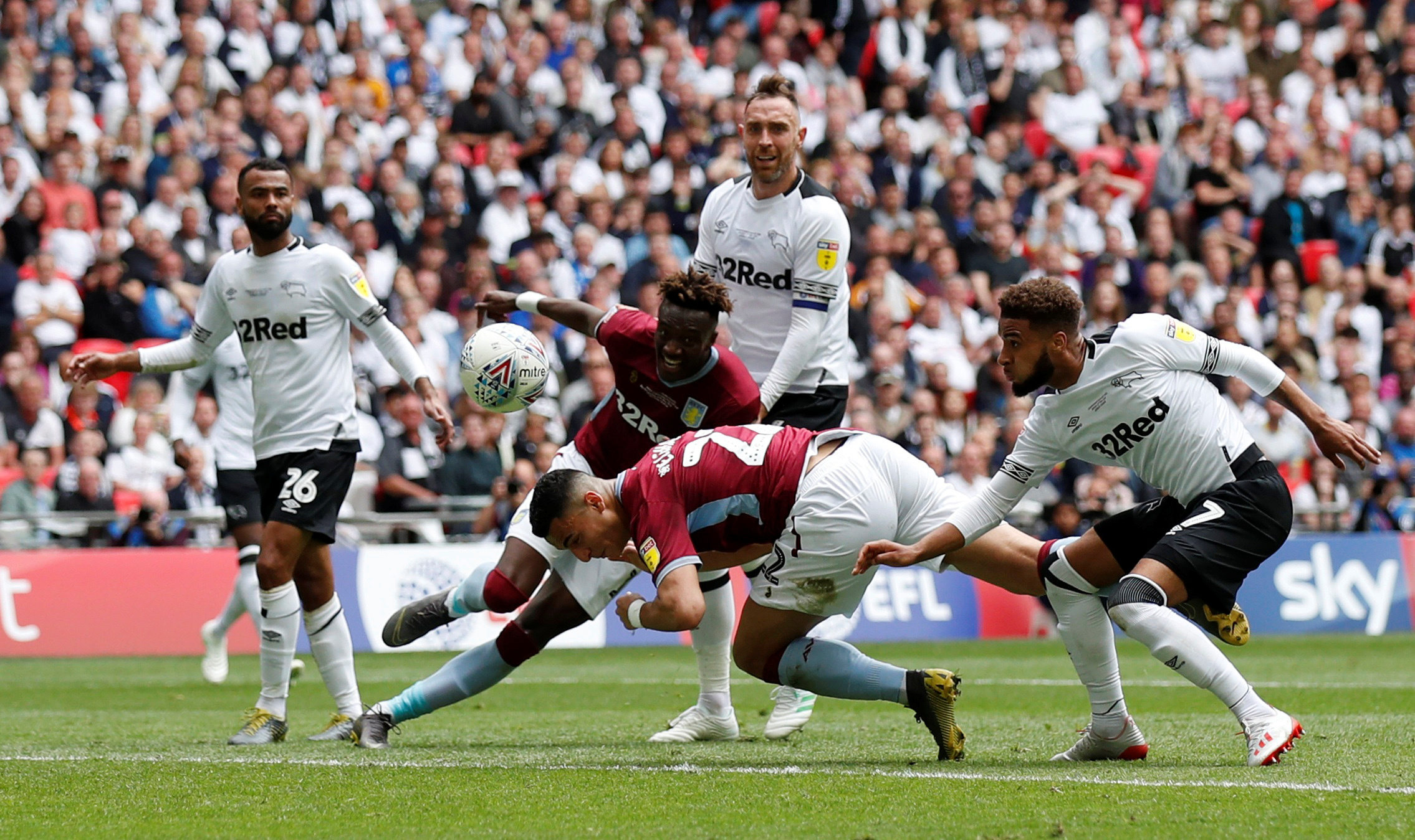 均是补时点射绝杀！全运会U20男足：广东、湖北会师决赛！（两场皆补时点球绝杀！全运会U20男足：广东与湖北会师决赛）