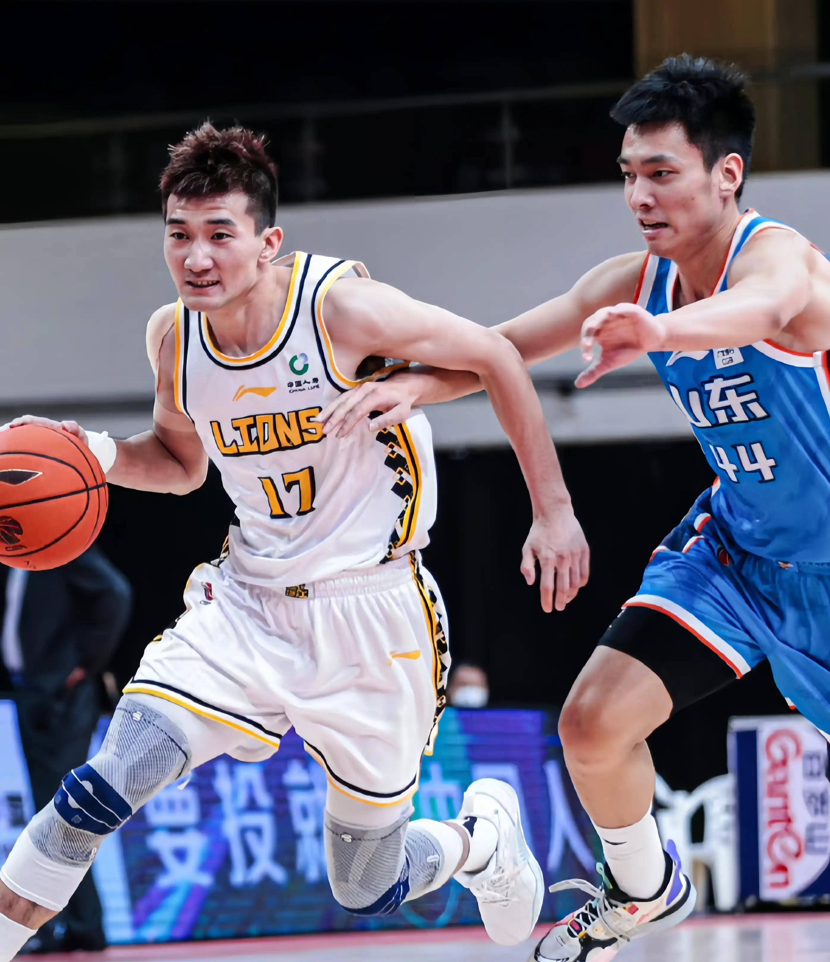 图片报：若考虑附加条款，贝林厄姆加盟皇马的费用为1.3亿欧